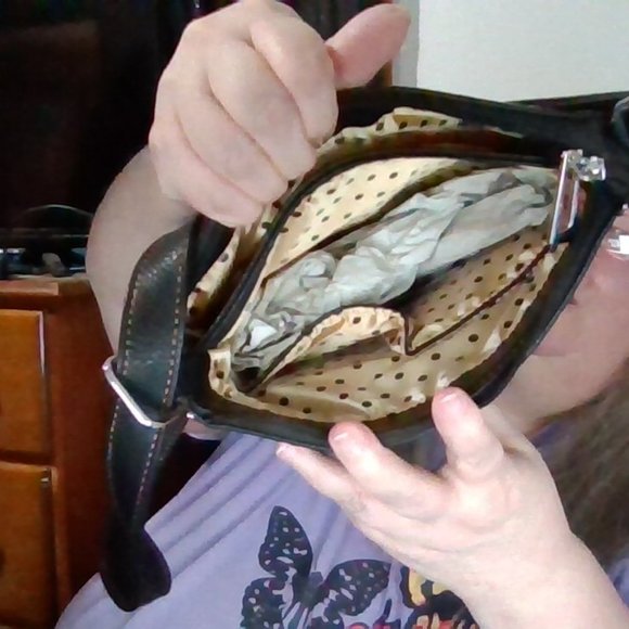 Skull Design Studded Crossbody - Picture 2 of 3